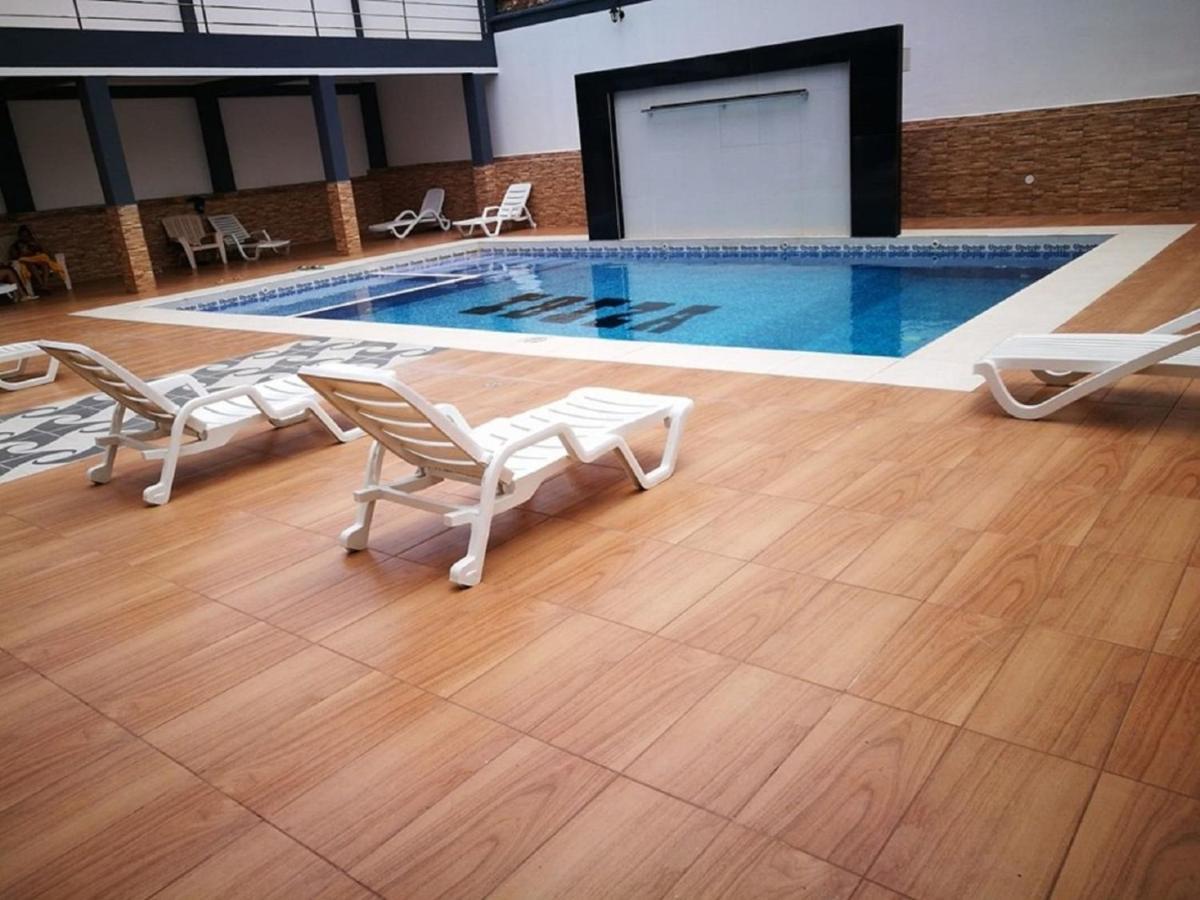 סנטה קרוז דה לה סיירה Hostal Ibiza מראה חיצוני תמונה