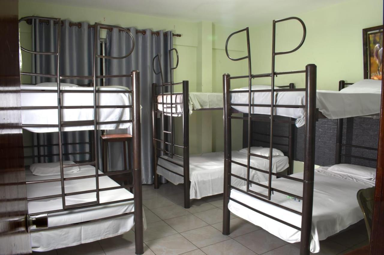 סנטה קרוז דה לה סיירה Hostal Ibiza מראה חיצוני תמונה
